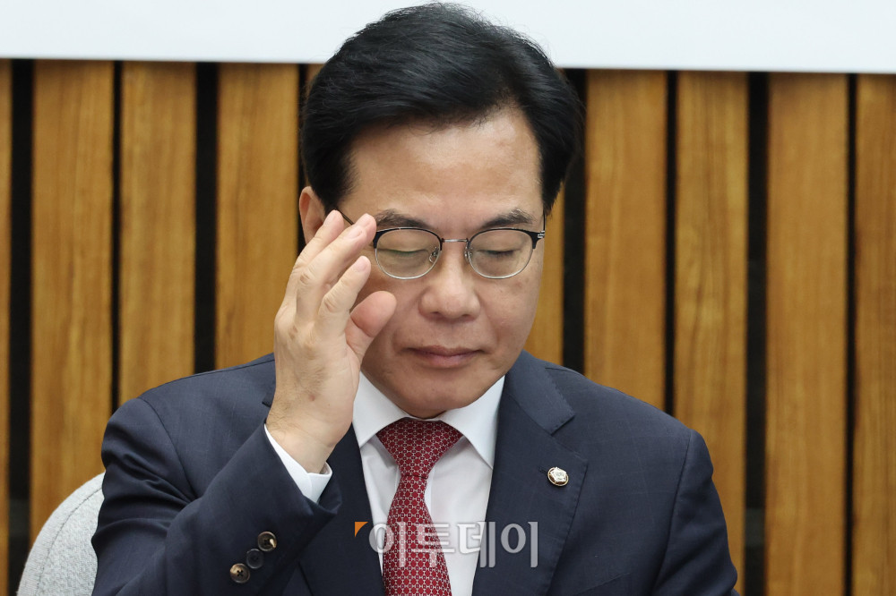 ▲송언석 국민의힘 원내대표가 9일 서울 여의도 국회에서 열린 이재명 정부 부동산 공급대책 평가와 전망 긴급토론회에 참석하고 있다. 고이란 기자 photoeran@