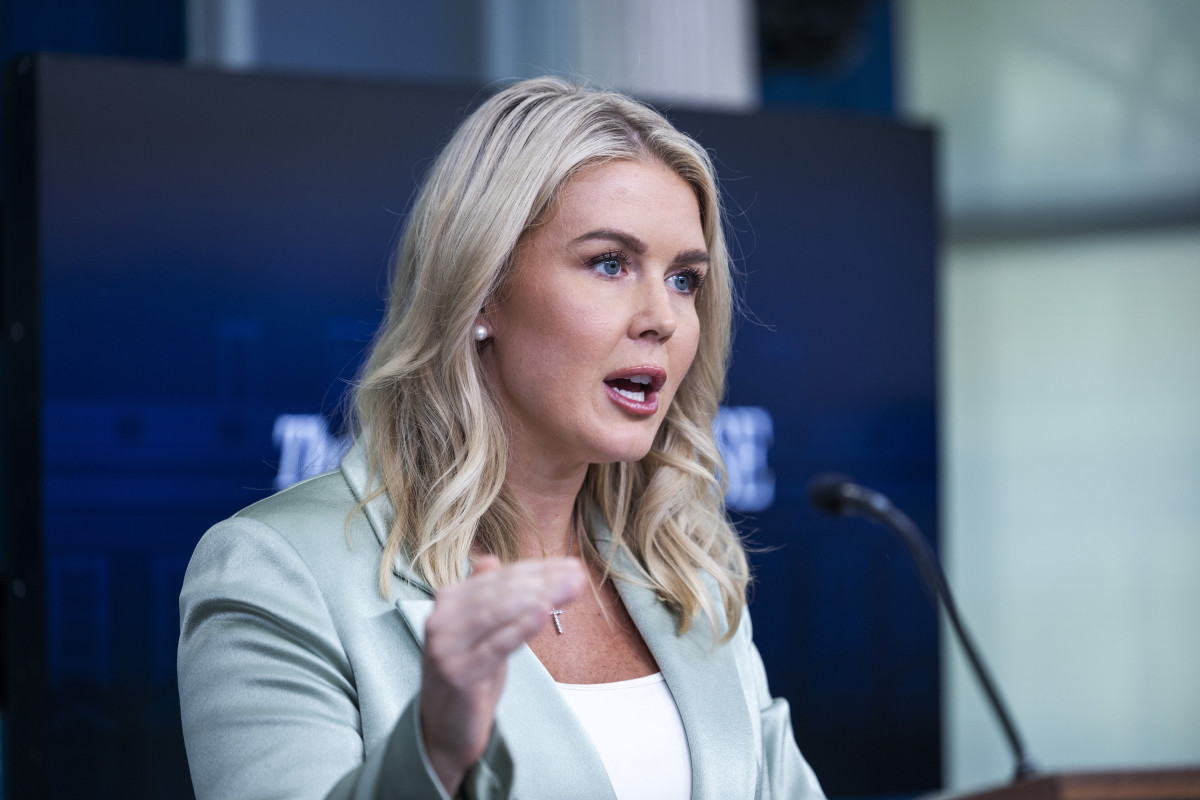 ▲캐롤라인 레빗 백악관 대변인이 9일(현지시간) '조지아주 현대차-LG엔솔 합작공장에 대한 이민 당국의 대대적 단속과 관련해 "국토안보부와 상무부가 공동으로 대응책을 마련 중"이라고 밝혔다.  (워싱턴D.C./EPA연합뉴스)