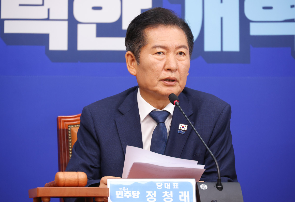 ▲정청래 더불어민주당 대표가 10일 서울 여의도 국회에서 열린 최고위원회의에서 발언하고 있다. (연합뉴스)