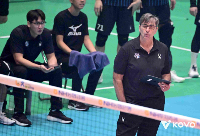 ▲13일 열린 '2025 여수·NH농협컵 프로배구대회' 현대캐피탈과 OK저축은행 간 경기. (사진제공=KOVO )