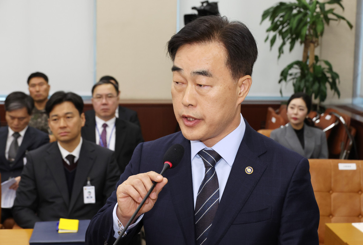 ▲허석곤 소방청장이 4일 서울 여의도 국회에서 열린 '윤석열 정부의 비상계엄 선포를 통한 내란 혐의 진상규명 국정조사 특별위원회' 청문회에 출석해 의원 질의에 답변하고 있다. (연합뉴스)