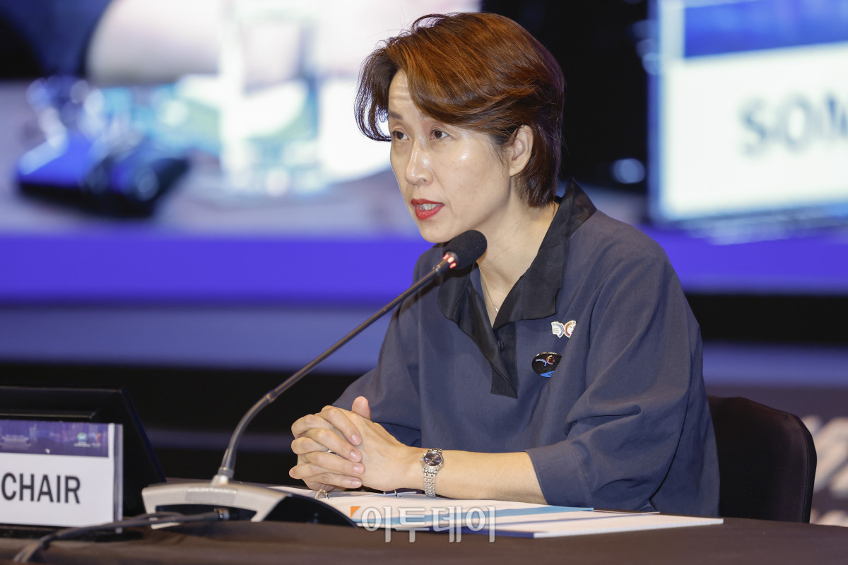 ▲윤성미 APEC 고위관리회의(SOM) 의장이 16일 서울 중구 신라호텔에서 열린 2025 APEC 보건과경제 고위급회의(HLMHE)에서 APEC25 우선순위를 발표하고 있다. 조현호 기자 hyunho@
