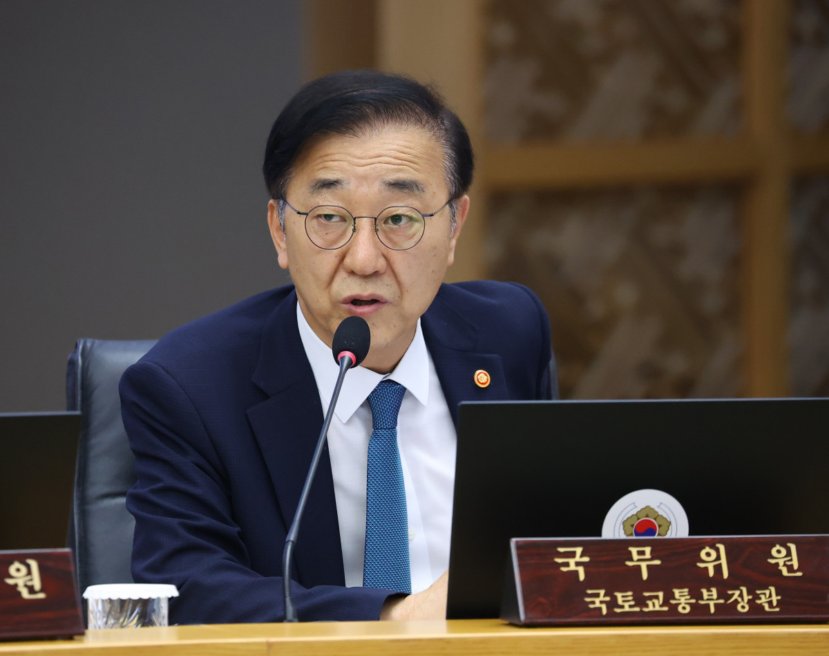 ▲김윤덕 국토교통부 장관이 16일 정부세종청사에서 열린 제42회 국무회의에서 발언하고 있다. (사진제공=연합뉴스)