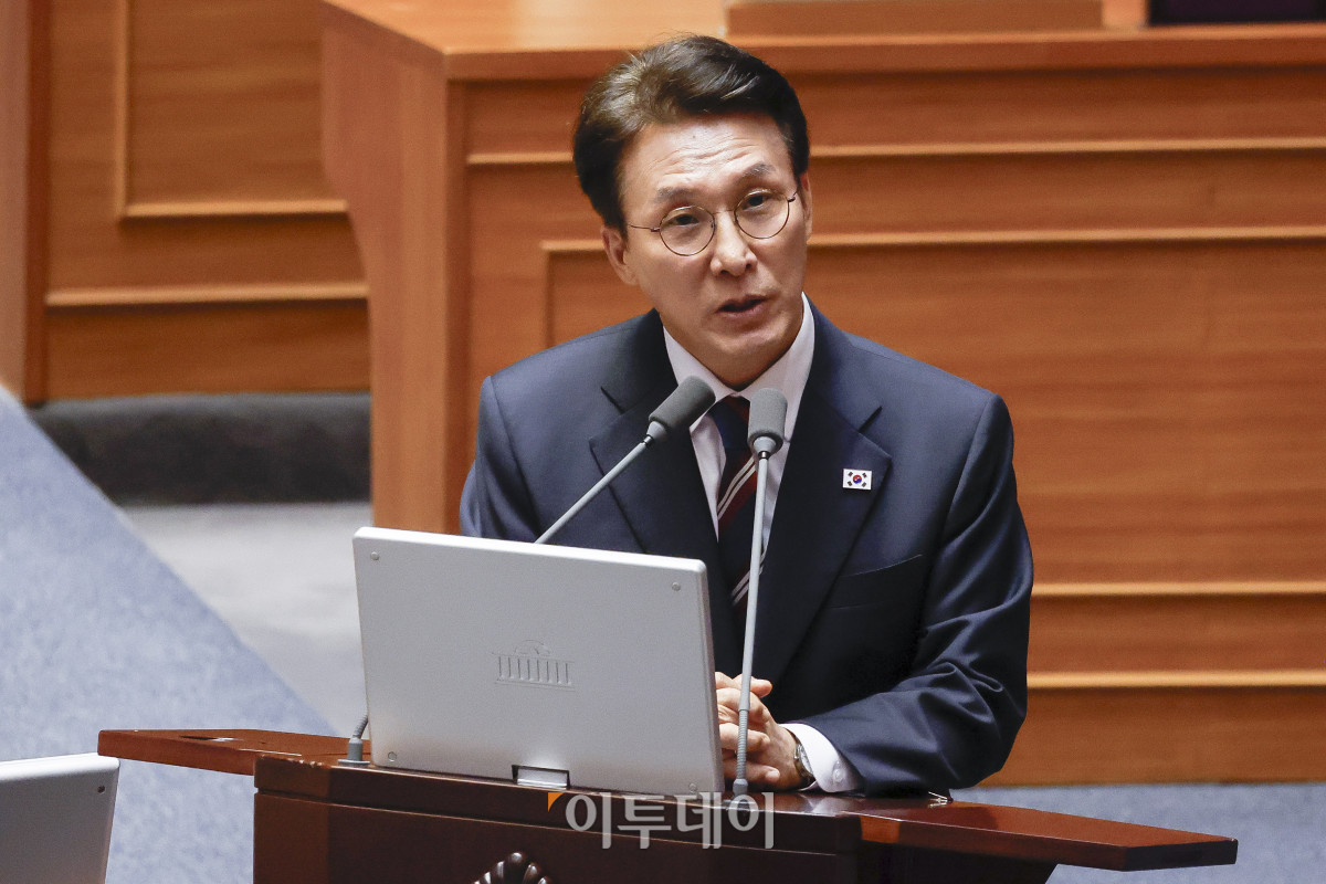 ▲김민석 국무총리가 16일 서울 여의도 국회 본회의에서 열린 외교·통일·안보 분야 대정부질문에서 의원 질의에 답하고 있다. 조현호 기자 hyunho@