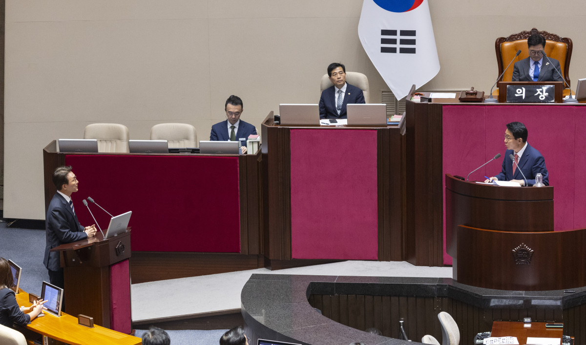 ▲국민의힘 김상훈 의원이 17일 국회 본회의에서 열린 경제에 관한 대정부 질문에서 김민석 국무총리에게 질문하고 있다. 2025.9.17 (연합뉴스)