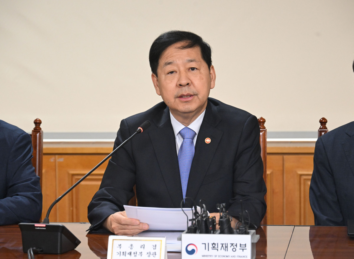 ▲구윤철 부총리 겸 기획재정부 장관이 9월 18일 서울 중구 은행회관에서 열린 확대 거시경제금융회의를 주재, 모두발언을 하고 있다. (기획재정부)