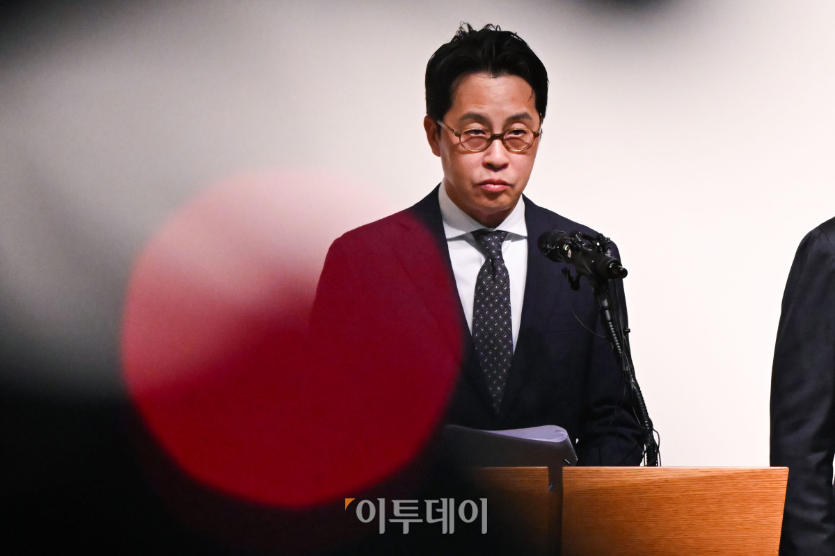 ▲조좌진 롯데카드 대표이사가 18일 서울 중구 부영태평빌딩에서 사이버 침해 사고에 대한 대고객 사과를 하고 있다. 조현호 기자 hyunho@