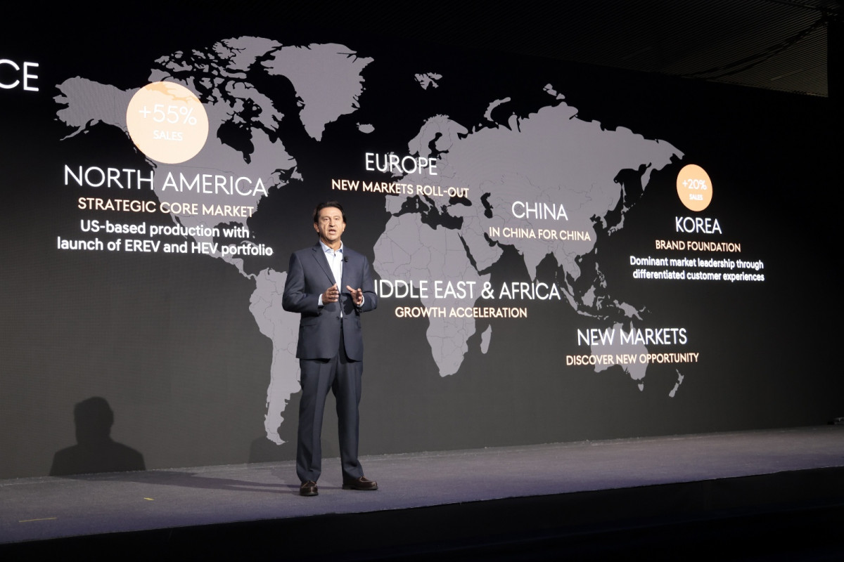 ▲호세 무뇨스 현대자동차 대표이사(CEO) 사장이 '2025 현대차 CEO 인베스터 데이'에서 발표하고 있다. (사진=현대차)