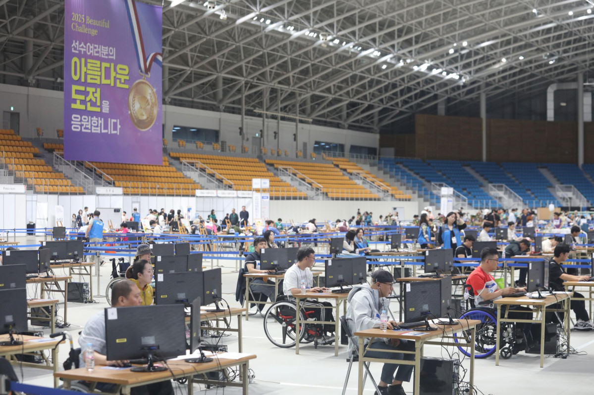 ▲17일 강원도 강릉스피드스케이팅경기장에서 제42회 전국장애인기능경기대회가 열리고 있다. (뉴시스)