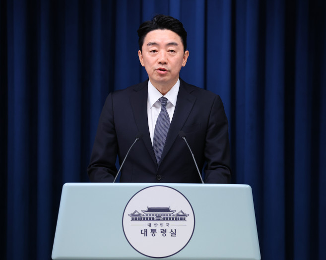 ▲강훈식 대통령 비서실장이 19일 용산 대통령실에서 청년의 날을 맞아 진행했던 청년 주간 행사 관련 브리핑을 하고 있다.  (연합뉴스)