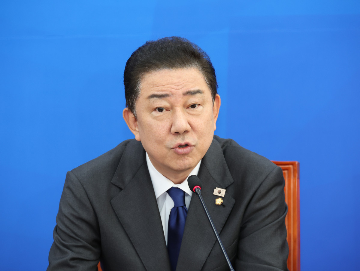 ▲김병기 더불어민주당 원내대표가 21일 오전 서울 여의도 국회에서 열린 취임100일 기자간담회에서 발언을 하고 있다. (사진=뉴시스)