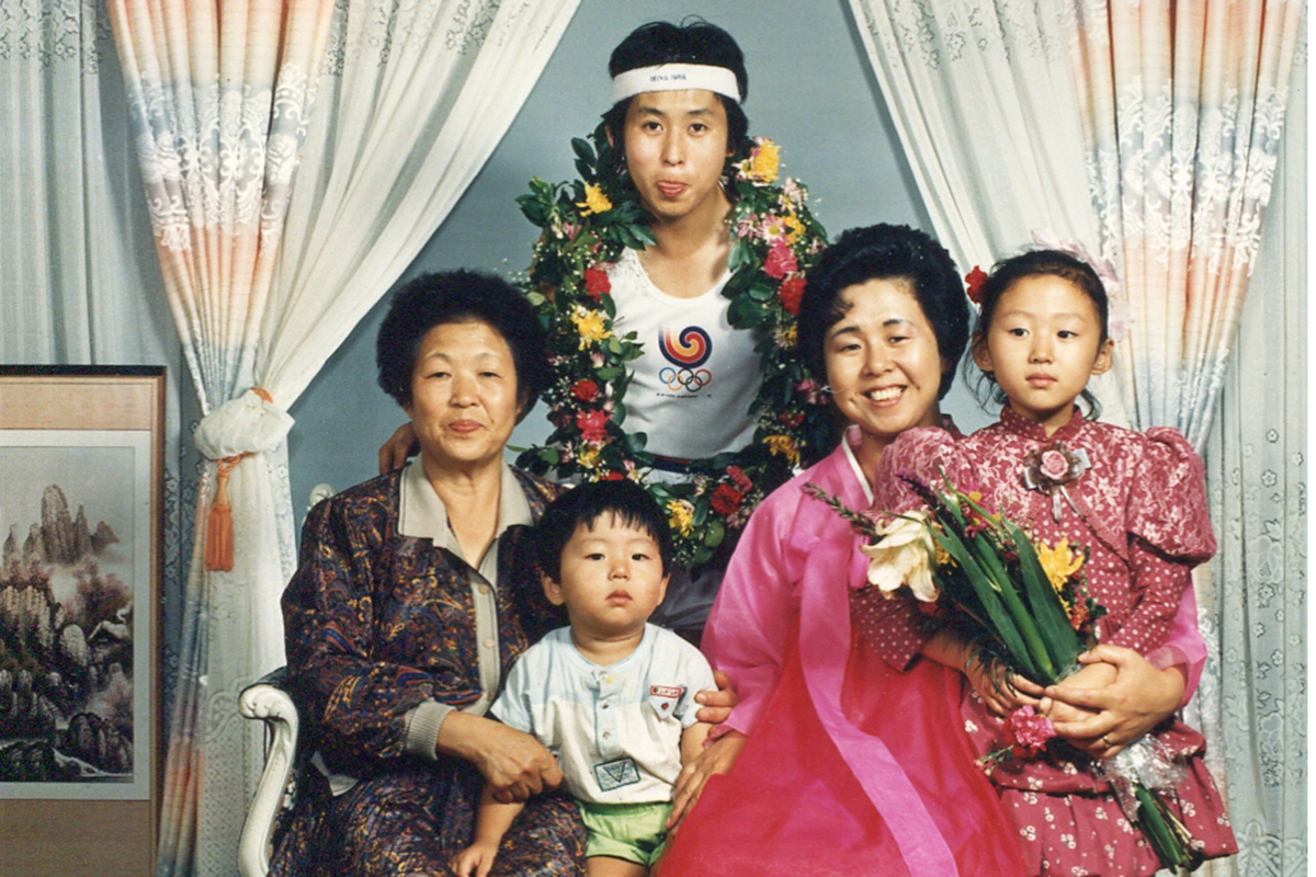 ▲예일 스튜디오(남태석 사진가)(88 서울올림픽 성화 봉송 기념, 1988년.)