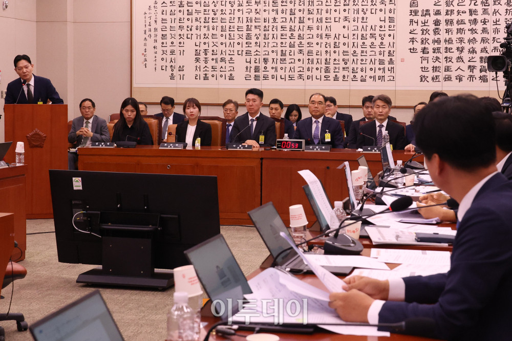 ▲22일 서울 여의도 국회 법제사법위원회에서 열린 검찰개혁 입법청문회에서 박상용 수원지방검찰청 부부장검사가 의원 질의에 답하고 있다. 고이란 기자 photoeran@