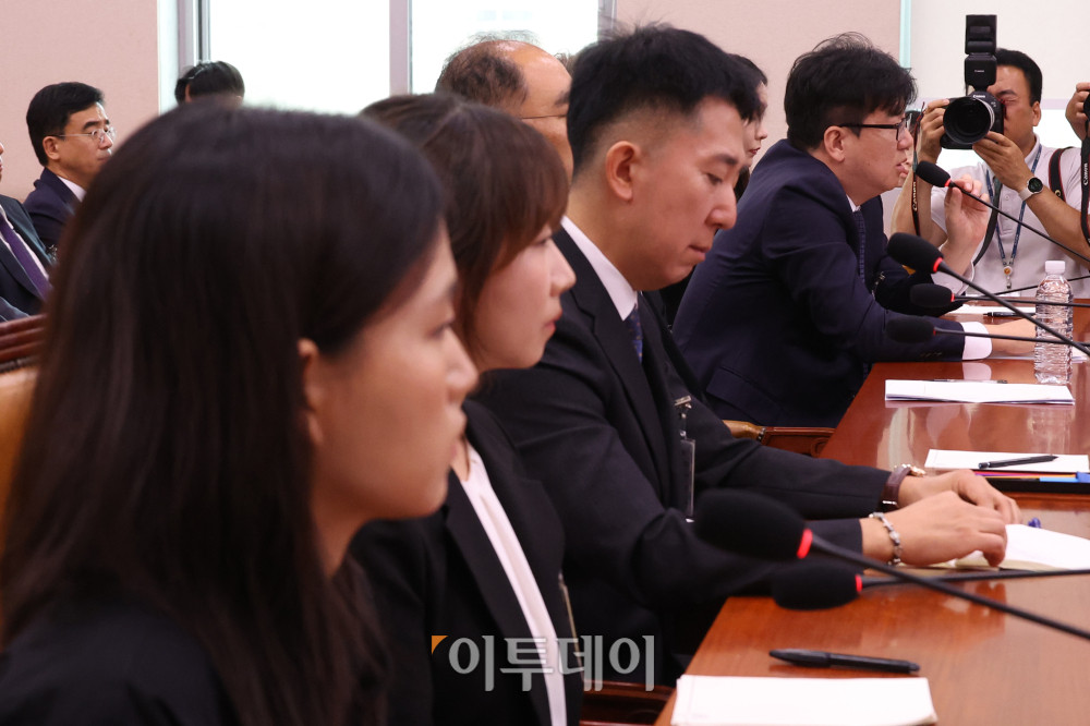 ▲22일 서울 여의도 국회 법제사법위원회에서 열린 검찰개혁 입법청문회에서 최재현 서울남부지검 검사가 의원 질의에 답하고 있다. 고이란 기자 photoeran@