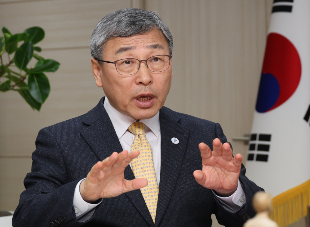 ▲정근식 서울시교육감이 서울 종로구 서울시교육청 교육감실에서 이투데이와 인터뷰를 하고 있다. 고이란 기자 photoeran@ (이투데이DB)