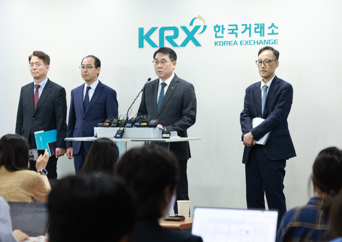 ▲이승우 주가조작 근절 합동대응단장이 23일 서울 영등포구 한국거래소 서울사무소에서 열린 브리핑에서 발언하고 있다.    (사진= 연합뉴스)