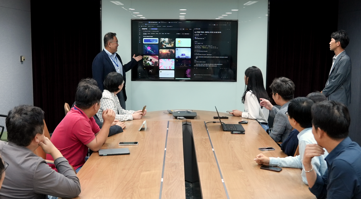 ▲교보증권 임직원들이 AI 프론티어 회의를 진행하고 있다. (사진=교보증권)