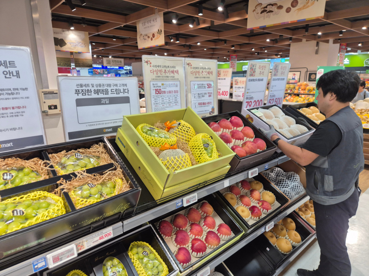 ▲이마트 선물세트가 진열돼 있다. (사진제공=이마트)