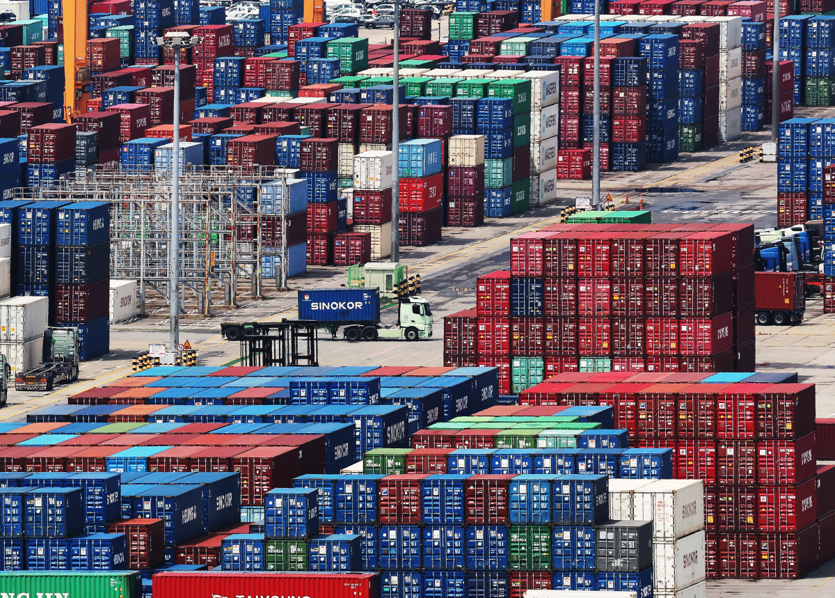 ▲경기도 평택항에 컨테이너가 쌓여 있는 모습. (연합뉴스)