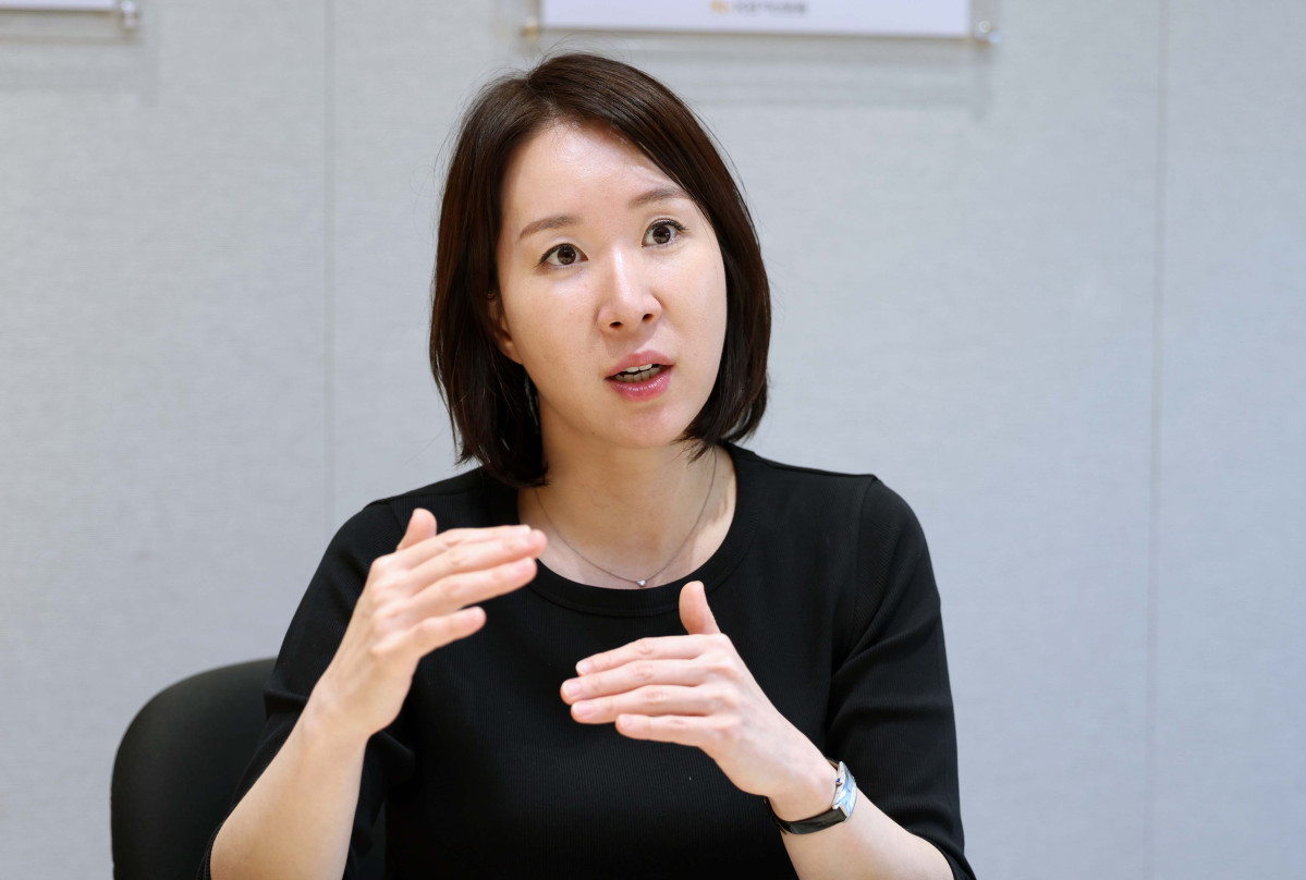 ▲노아름 KB자산운용 ETF사업본부장이 최근 서울 여의도 KB자산운용에서 이투데이와 인터뷰를 갖고 있다. (신태현 기자 holjjak@)