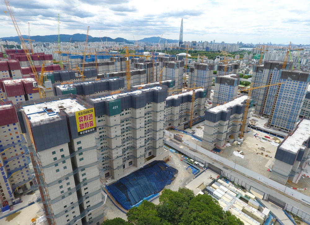 ▲서울 한 재건축 단지 모습. 조현욱 기자 gusdnr8863@ (이투데이DB)