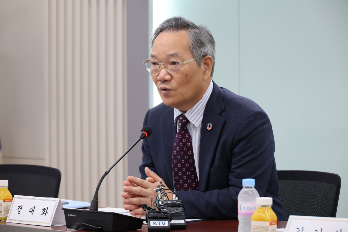 ▲정대화 국가교육위원회 상임위원이 25일 서울 종로구 정부서울청사에서 퇴임 기자 간담회를 하고 있다. (연합뉴스)