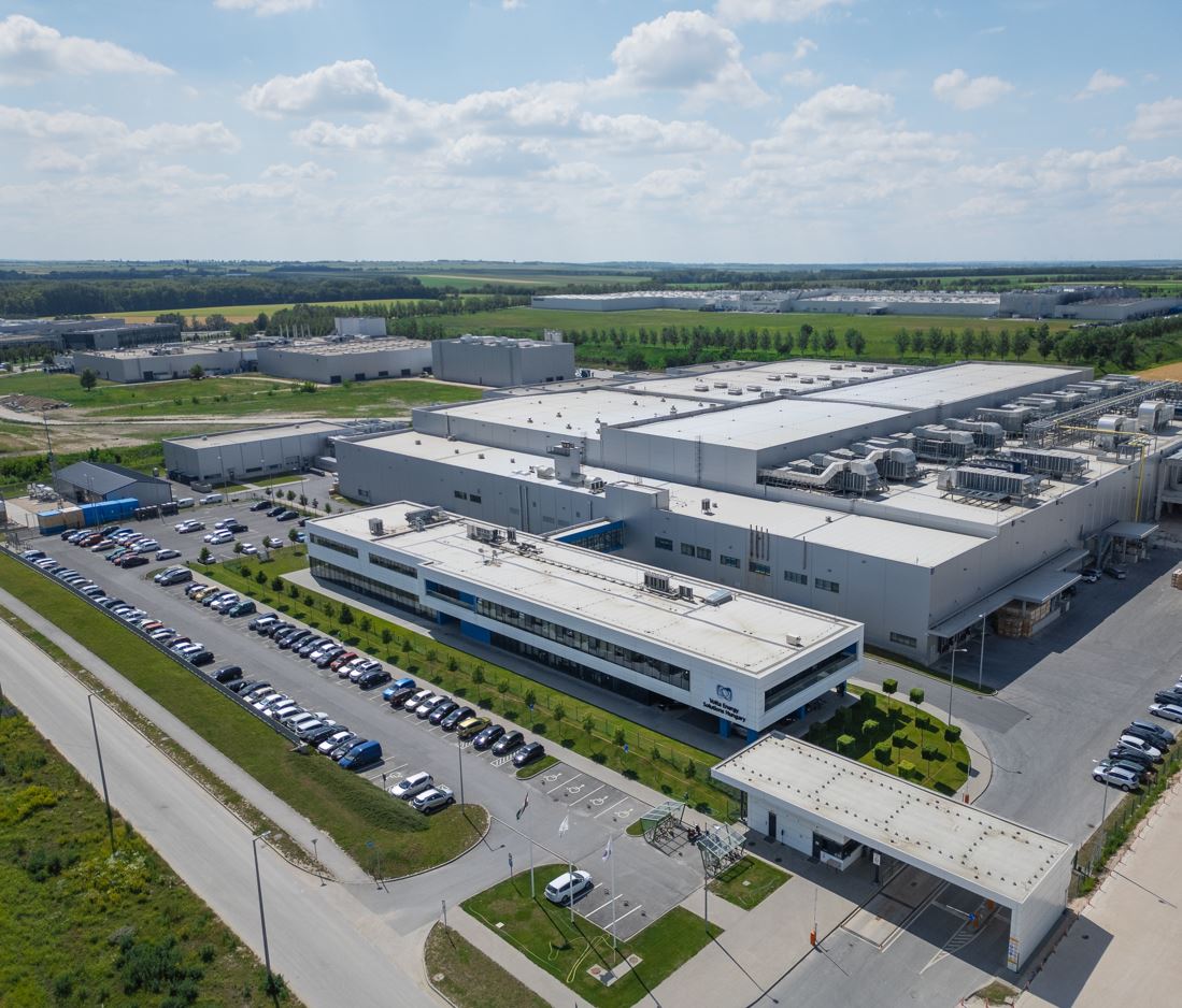 ▲솔루스첨단소재 헝가리 전지박 공장. (사진= 솔루스첨단소재)