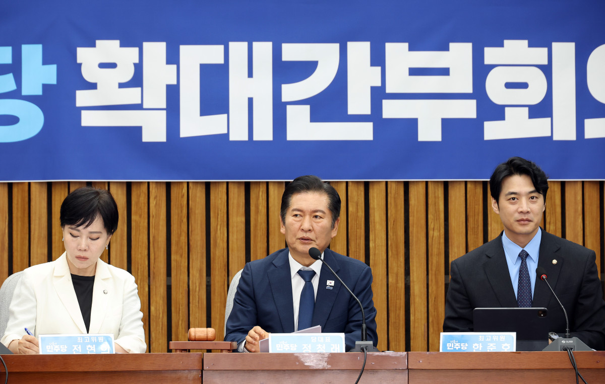 ▲정청래 더불어민주당 대표가 26일 서울 여의도 국회에서 열린 확대간부회의에서 발언하고 있다. (연합뉴스)