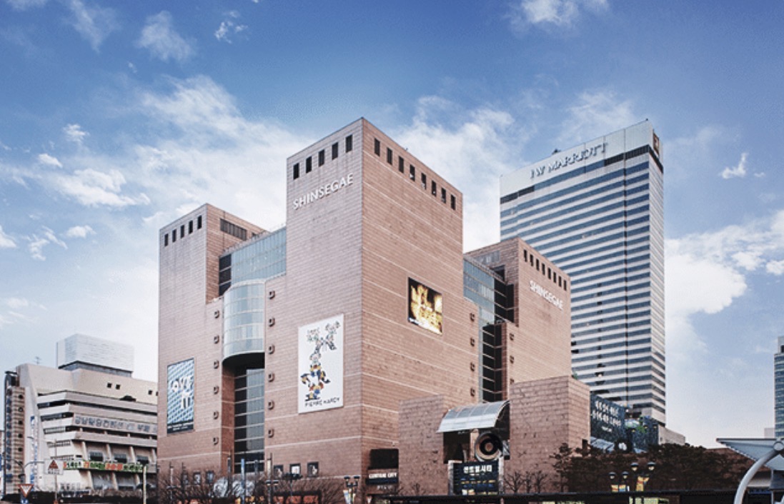 ▲서울 서초구 반포동 신세계백화점 강남점•JW 메리어트 호텔 서울 전경  (사진제공=(주)신세계)