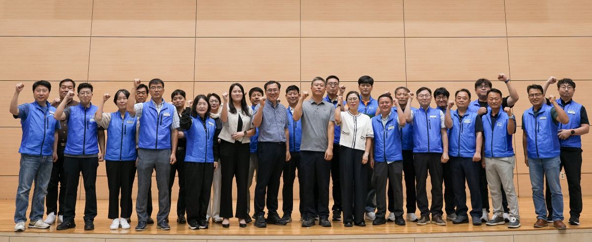 ▲전남도청 왕인실에서 열린 전남도청열린공무원노동조합 창립총회에서 이 노조가 공노총 산하 112번째 단위노조로 공식 가입했다. (사진제공=전남도청열린노조)