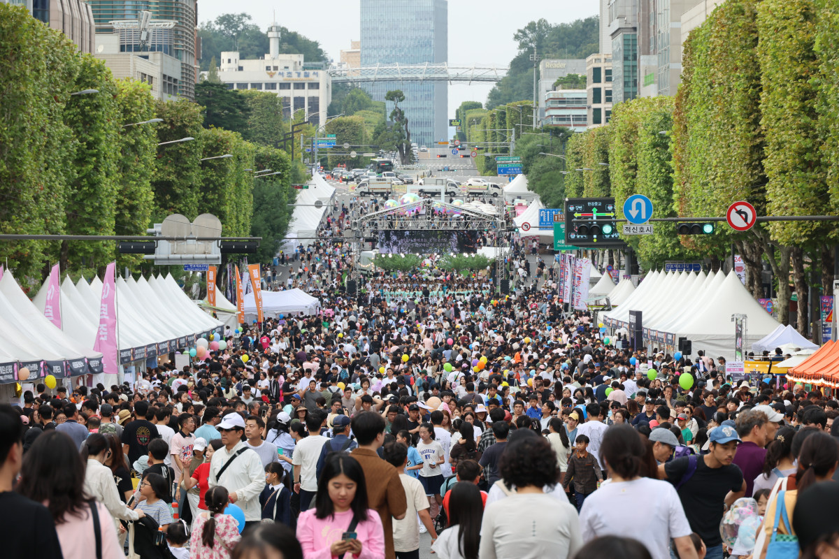 ▲2025 서리풀뮤직페스티벌 축제 전경 (서초구)
