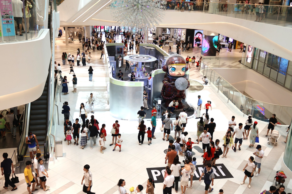 ▲롯데몰 웨스트레이크 하노이에서 연 팝업 행사에 몰려든 고객들의 모습 (사진제공=롯데쇼핑)