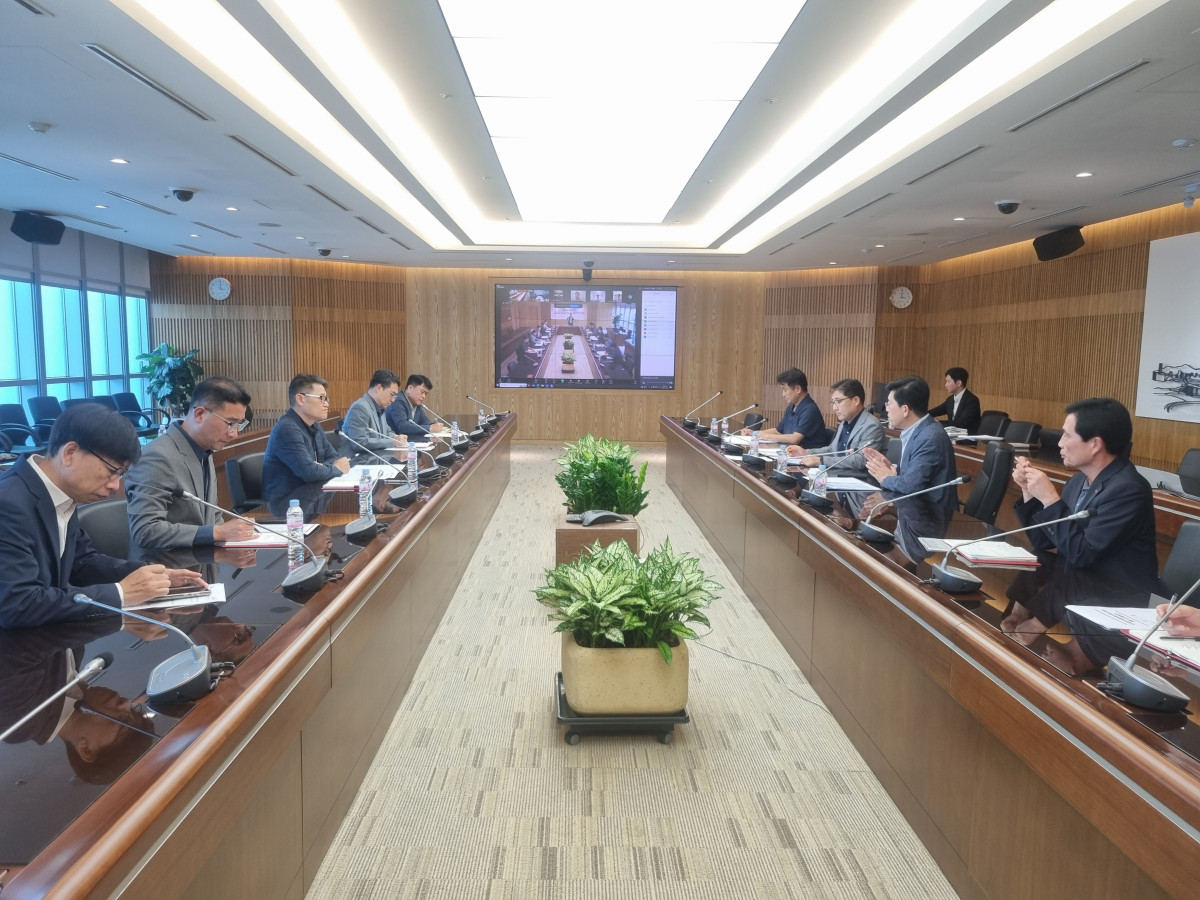 ▲BNK금융그룹(회장 빈대인)은 국가정보자원관리원 화재로 인한 정부기관 서비스 중단 사태와 관련해, 28일(일) 그룹 차원의 위기상황관리체위원회를 긴급 소집해 실시간 현황을 점검하고 대응방안을 논의했다. (사진제공-BNK금융지주)