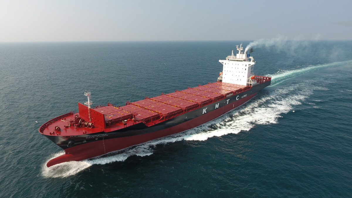 ▲HD현대미포가 건조해 지난 2020년 인도한 피더 컨테이너선. (HD현대미포)