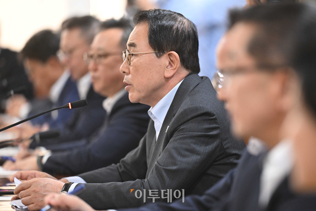 ▲조용병 은행연합회장이 29일 서울 중구 은행회관에서 열린 금융위원장-은행장 간담회에서 모두발언을 하고 있다. 조현호 기자 hyunho@