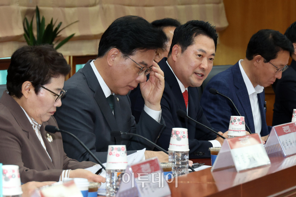 ▲장동혁 국민의힘 대표가 29일 서울 여의도 금융투자협회 대회의실에서 열린 국민의힘 자본시장 현장 방문 간담회에서 인사말을 하고 있다. 고이란 기자 photoeran@