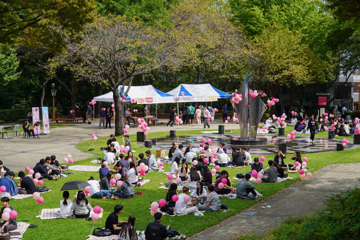 ▲경남정보대학교가 교내 가을피크닉을 열었다.  (사진제공=경남정보대 )