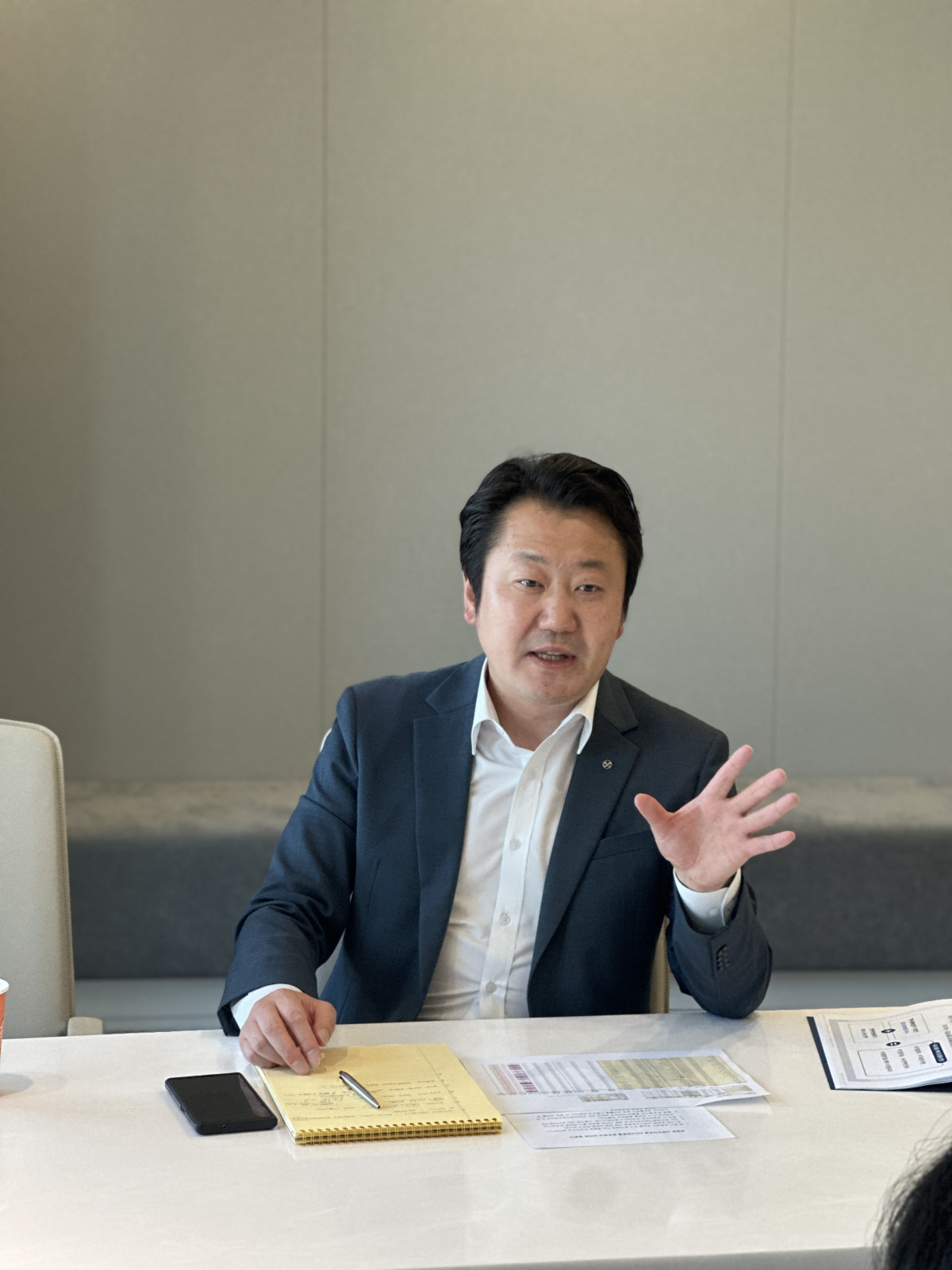 ▲김정현 신한자산운용 ETF사업총괄이 최근 서울 여의도 신한자산운용 본사에서 본지와 인터뷰하고 있다. (사진=신한자산운용)