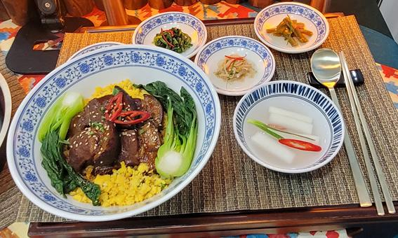 ▲서울만남(부산)휴게소 말죽거리 한돈 동파육덮밥.
 (한국도로공사 서울경기본부)