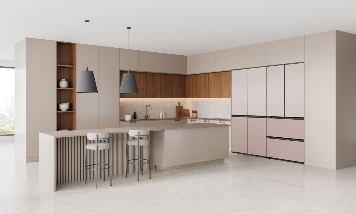 ▲핏 앤 맥스 상냉장 하냉동 냉장고와 김치냉장고를 설치한 인테리어컷. (자료제공=LG전자)