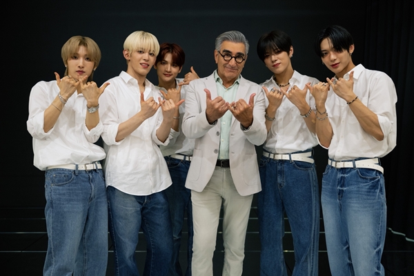 ▲'유진 레비 : 여행 혐오자의 일탈 여행’ 나우즈 (사진제공=Apple TV+)