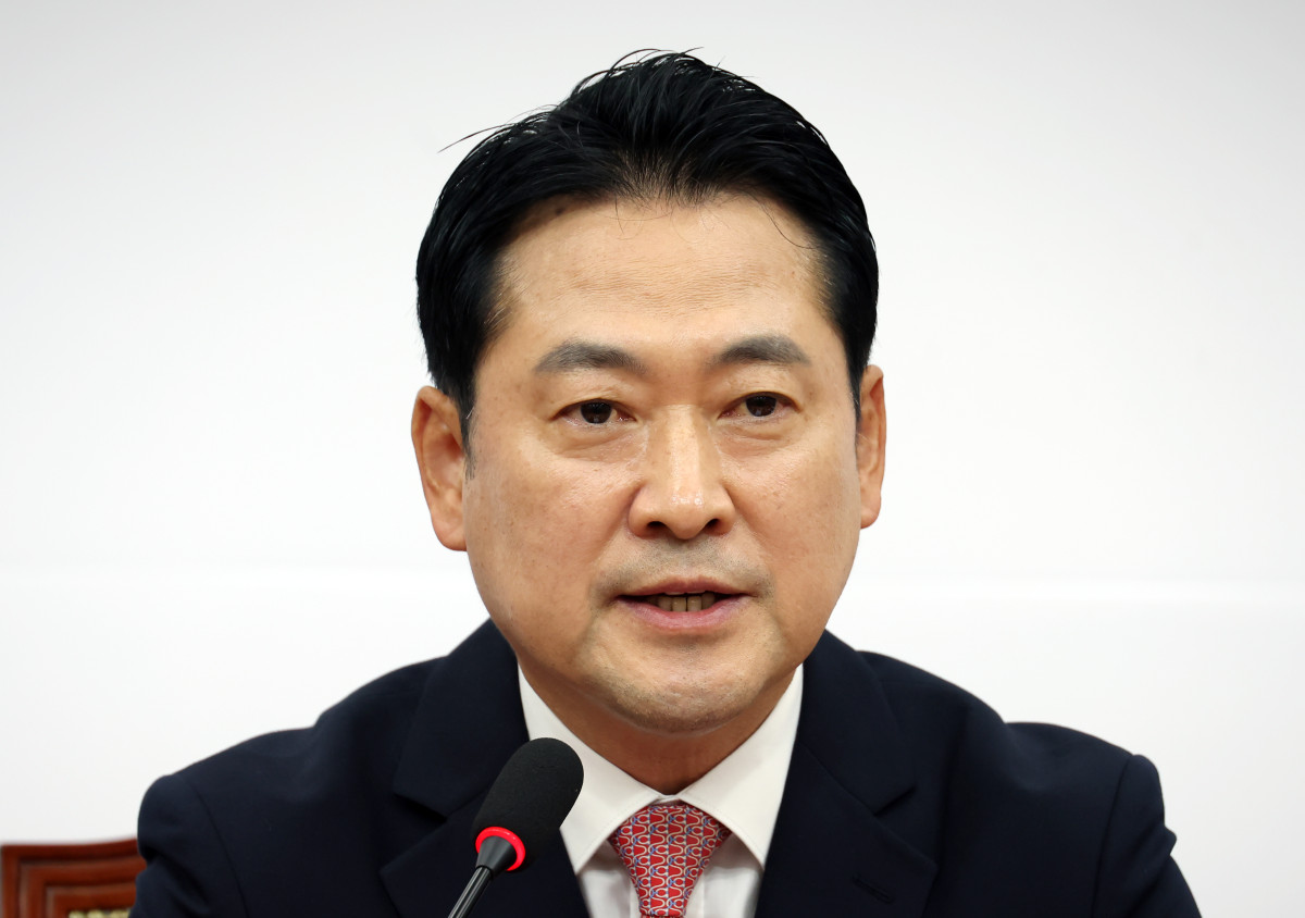 ▲장동혁 국민의힘 대표가 9일 서울 여의도 국회에서 기자간담회를 하고 있다. 2025.10.09.  (뉴시스)