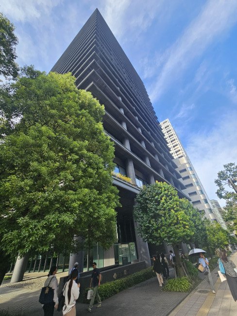 ▲이베이재팬 신사옥이 위치한 도쿄 미나토구 아카사카 센터 빌딩이 보이고 있다. (사진=정영인 기자 oin@)