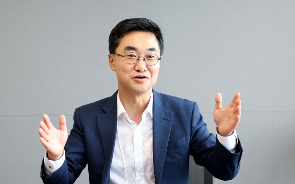 ▲홍성표 삼일회계법인 파트너가 22일 서울 용산구 삼일회계법인에서 이투데이와 인터뷰를 갖고 있다. 신태현 기자 holjjak@ (이투데이DB)