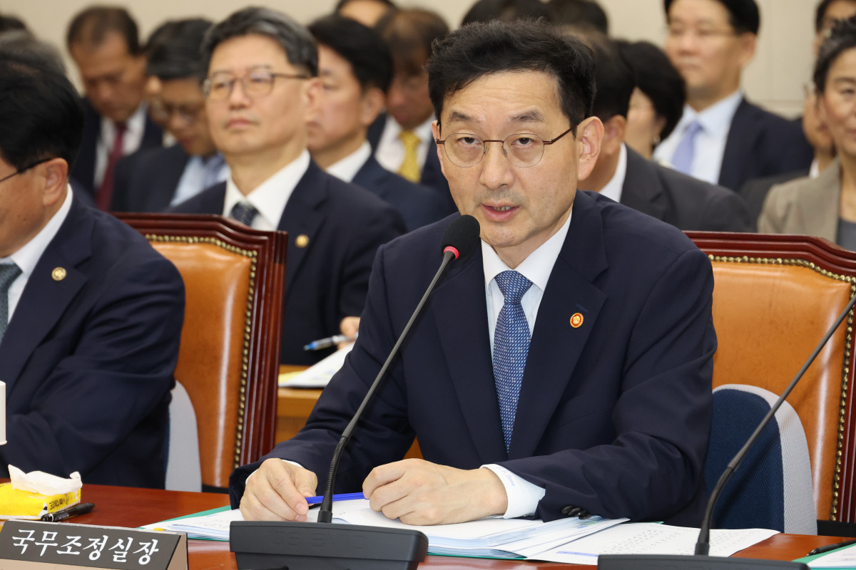 ▲윤창렬 국무조정실장이 13일 서울 국회에서 열린 정무위원회 국정감사에서 질의에 답변하고 있다. (사진=연합뉴스)