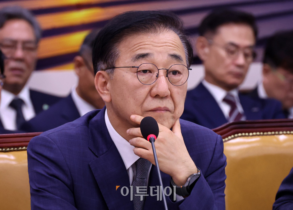 ▲ 김윤덕 국토교통부 장관이 13일 서울 여의도 국회에서 열린 국토교통위원회 국정감사에 참석하고 있다. 고이란 기자 photoeran@ 