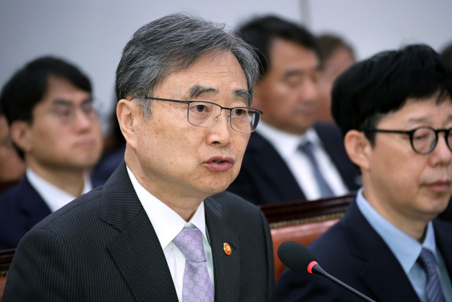 ▲조현 외교부 장관이 13일 서울 여의도 국회에서 열린 외교통일위원회 국정감사에서 의원 질의에 답하고 있다. 2025.10.13. (뉴시스)