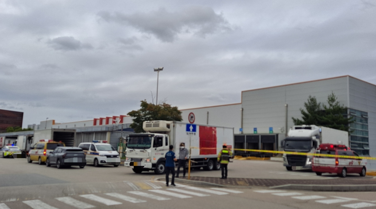 ▲롯데마트 오산 물류센터 현장 (사진제공=경기도소방재난본부)