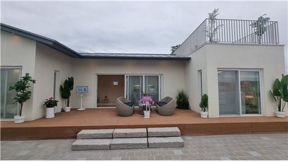 자연과환경, 경북 산불피해 이재민 주거회복 PC콘크리트 모듈러 견본주택 개관