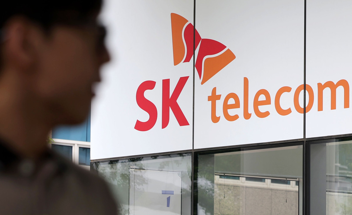 SKT, 군(軍) 통신 중계 드론 MOU 체결…'작전 반경' 늘린다